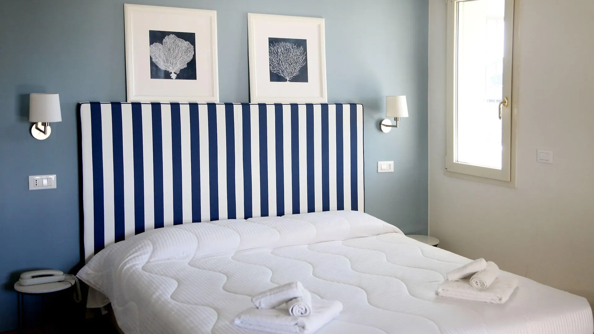 Hotel Majorca Sul Mare In Centro A Riccione