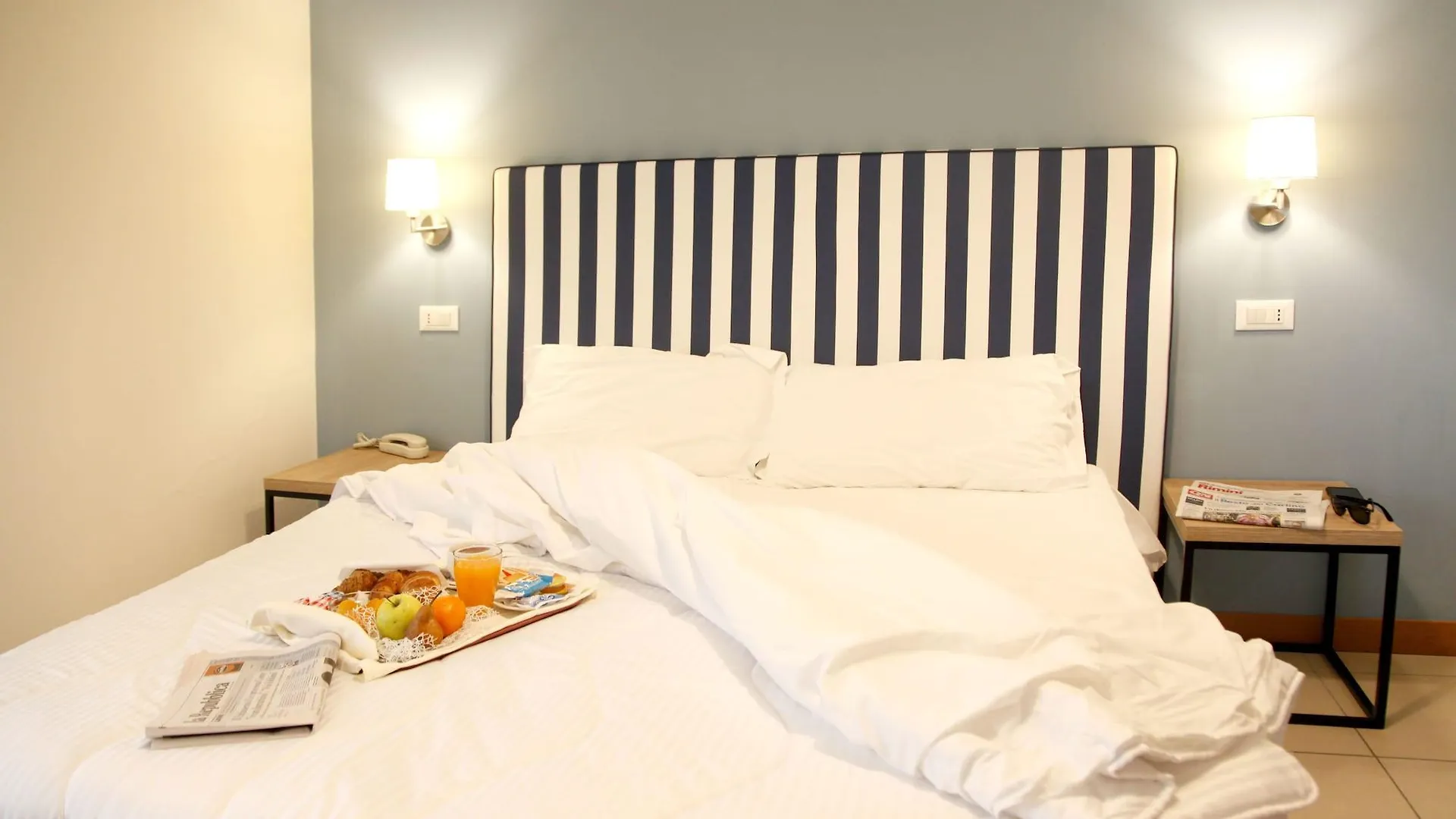 Hotel Majorca Sul Mare In Centro A Riccione